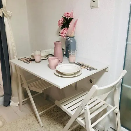 Indira ゲストハウス *